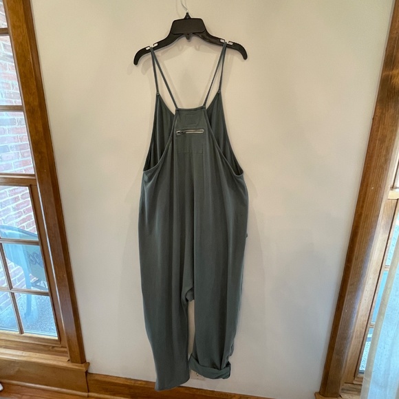 HOT SHOT Onesie in Pine (discontinued color) Size L - Picture 5 of 9